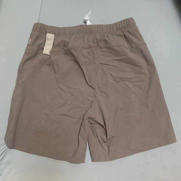 Fabletics Shorts - Picture 2 of 3